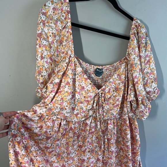 Arula Carson Floral Dress Size A 14/16 1X Smocked Milkmaid - Picture 16 of 16